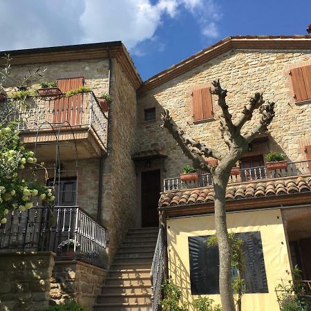 Appartamenti E Camere Il Poggio Di D'Angeli Lidia Auditore エクステリア 写真