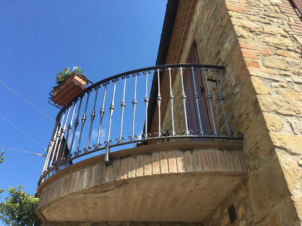 Appartamenti E Camere Il Poggio Di D'Angeli Lidia Auditore エクステリア 写真
