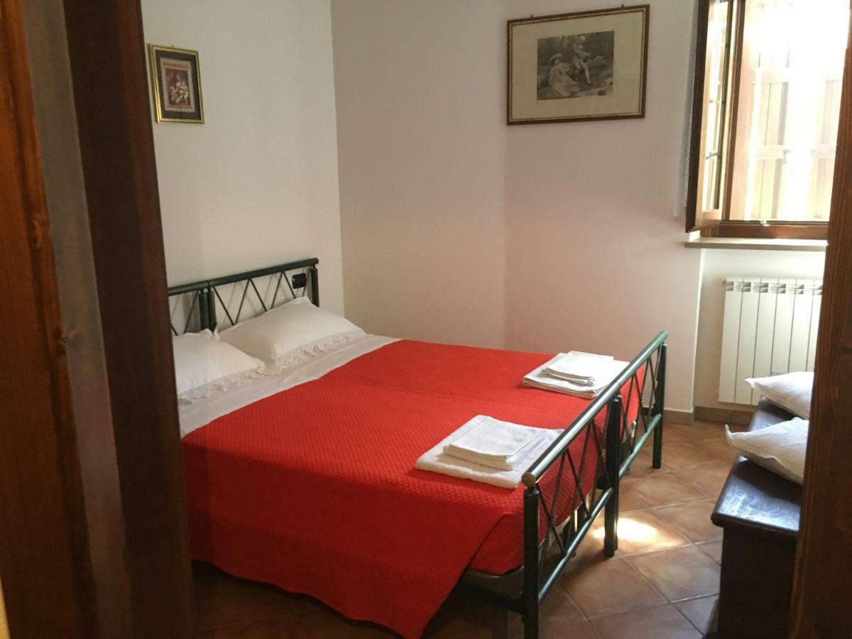 Appartamenti E Camere Il Poggio Di D'Angeli Lidia Auditore エクステリア 写真